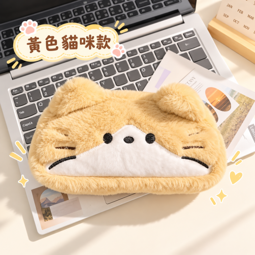 陽光下的療癒貓咪絨毛筆袋